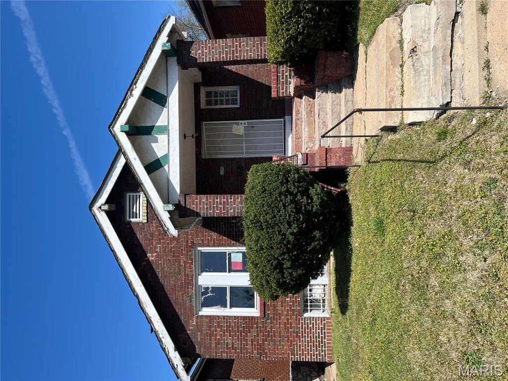 5431 Arlington Avenue Property Photo 1