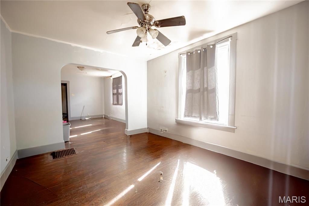 2328 Edwards Street Property Photo 3