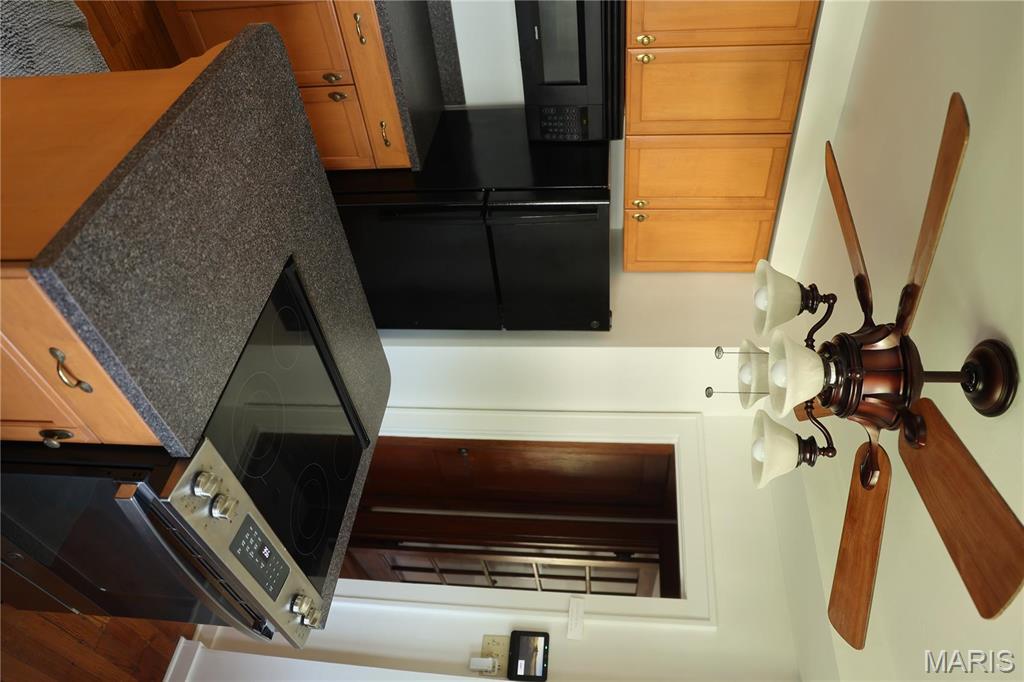 335 St Louis Avenue Property Photo 14
