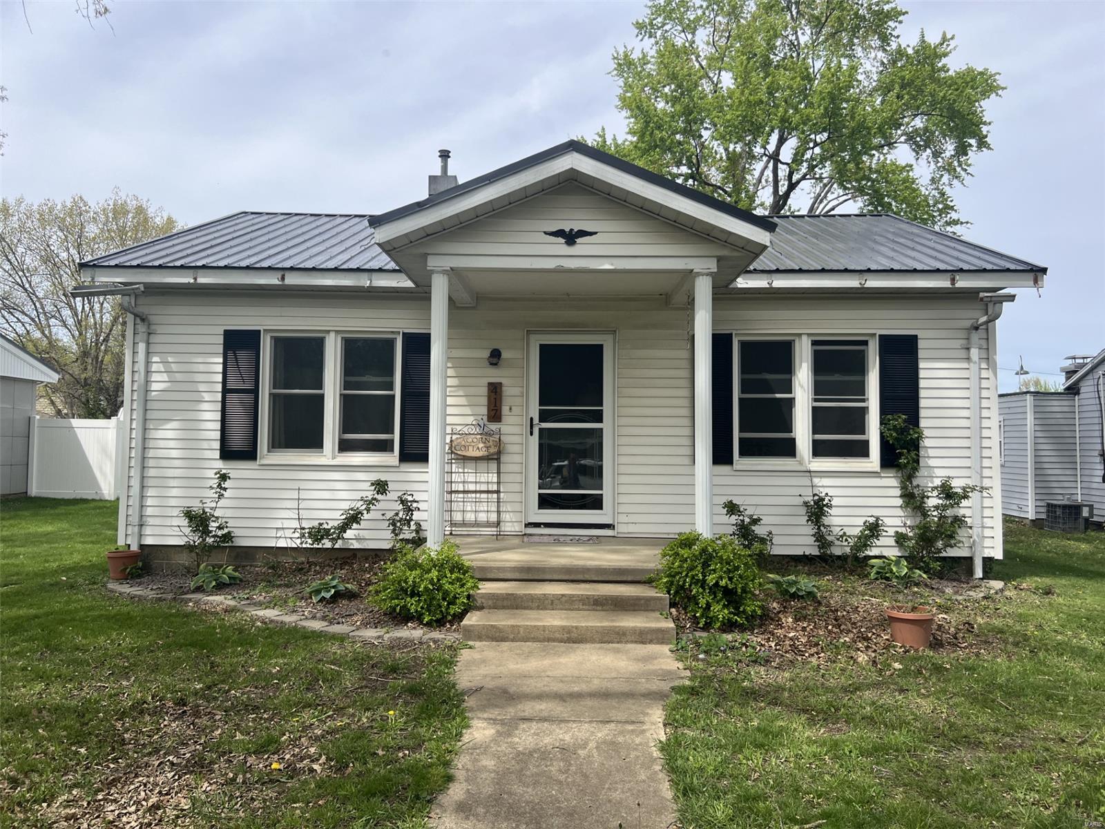 417 E 5th Street Property Photo