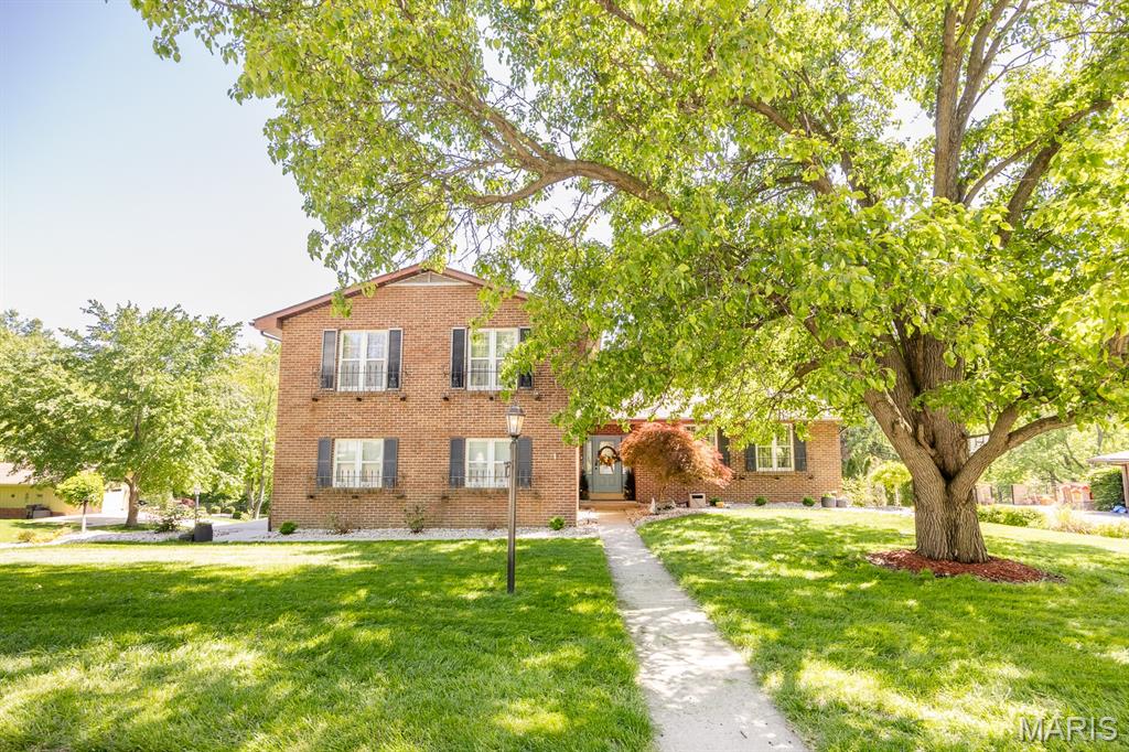 100 Paddock Road Property Photo 1