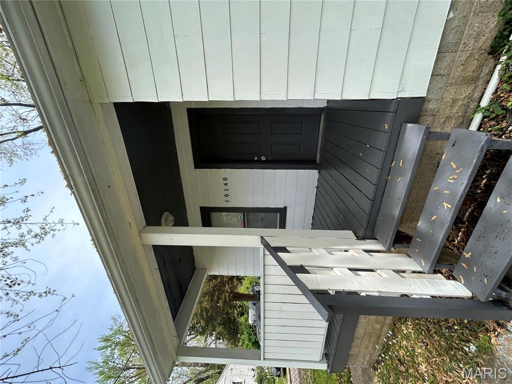 10140 Mayfair Drive Property Photo 2