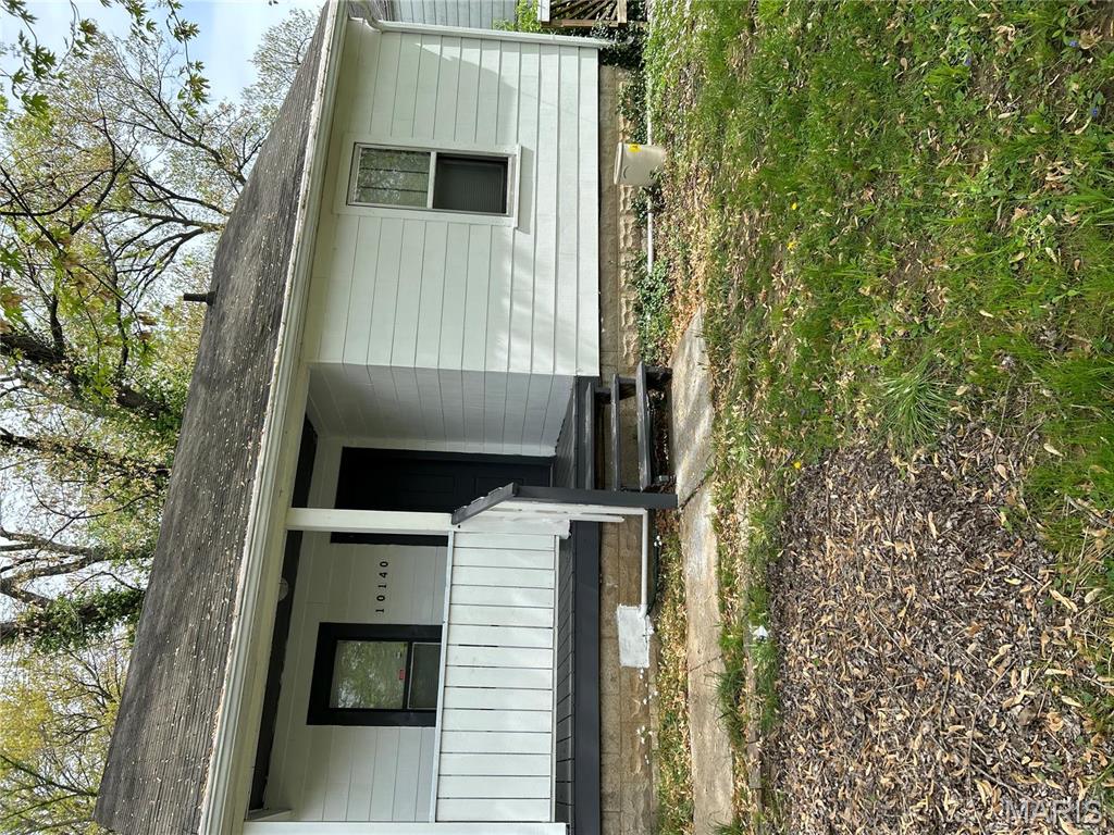10140 Mayfair Drive Property Photo 3