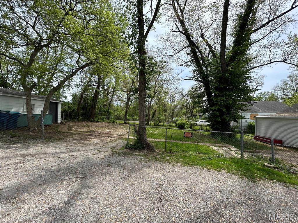 10140 Mayfair Drive Property Photo 27
