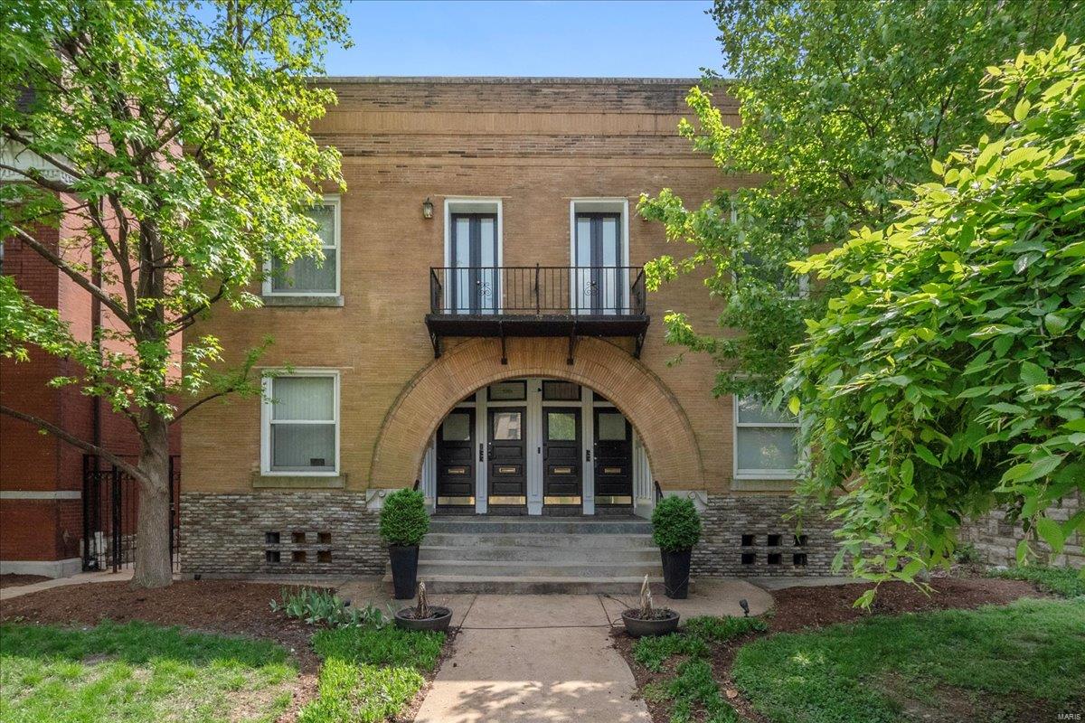 4362 Maryland A Property Photo