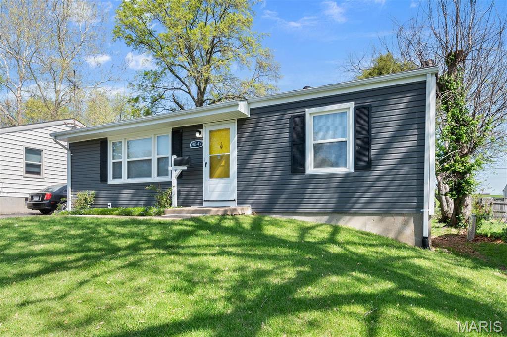 8847 Kathlyn Drive Property Photo 1