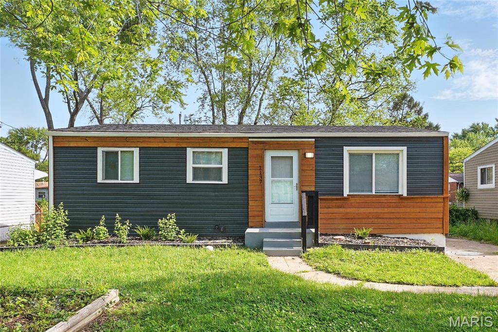 1137 Scott Avenue Property Photo 1