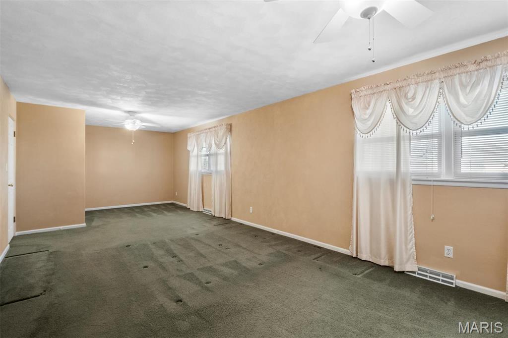 212 Goodhaven Street Property Photo 7