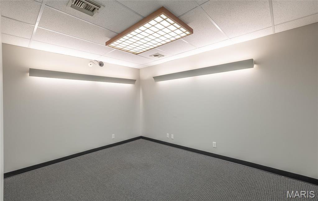 915 Whitelaw Street Property Photo 16
