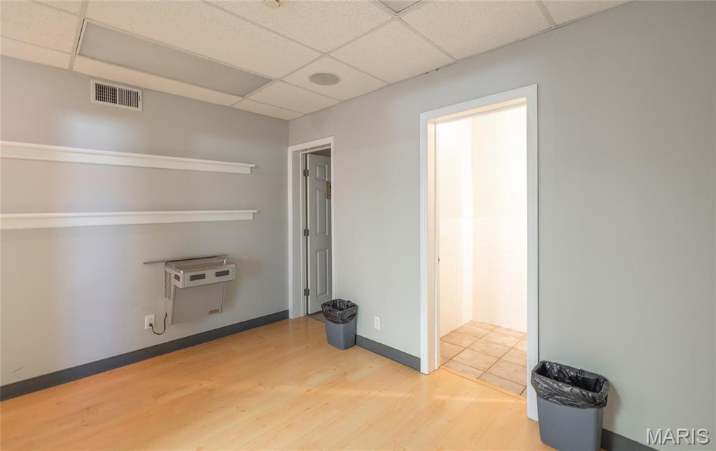 915 Whitelaw Street Property Photo 17