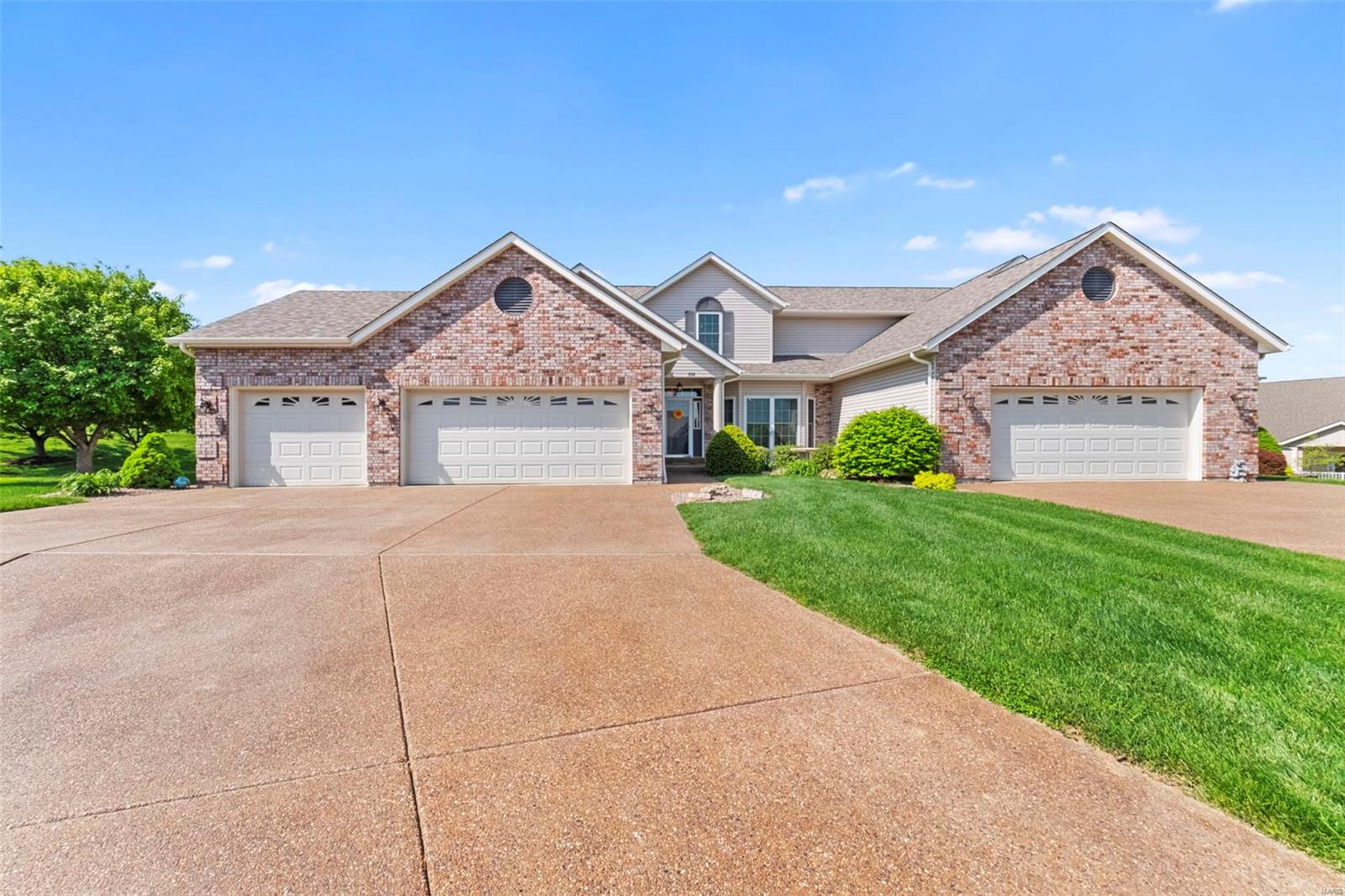 Troy Buchanan High Real Estate Listings Main Image