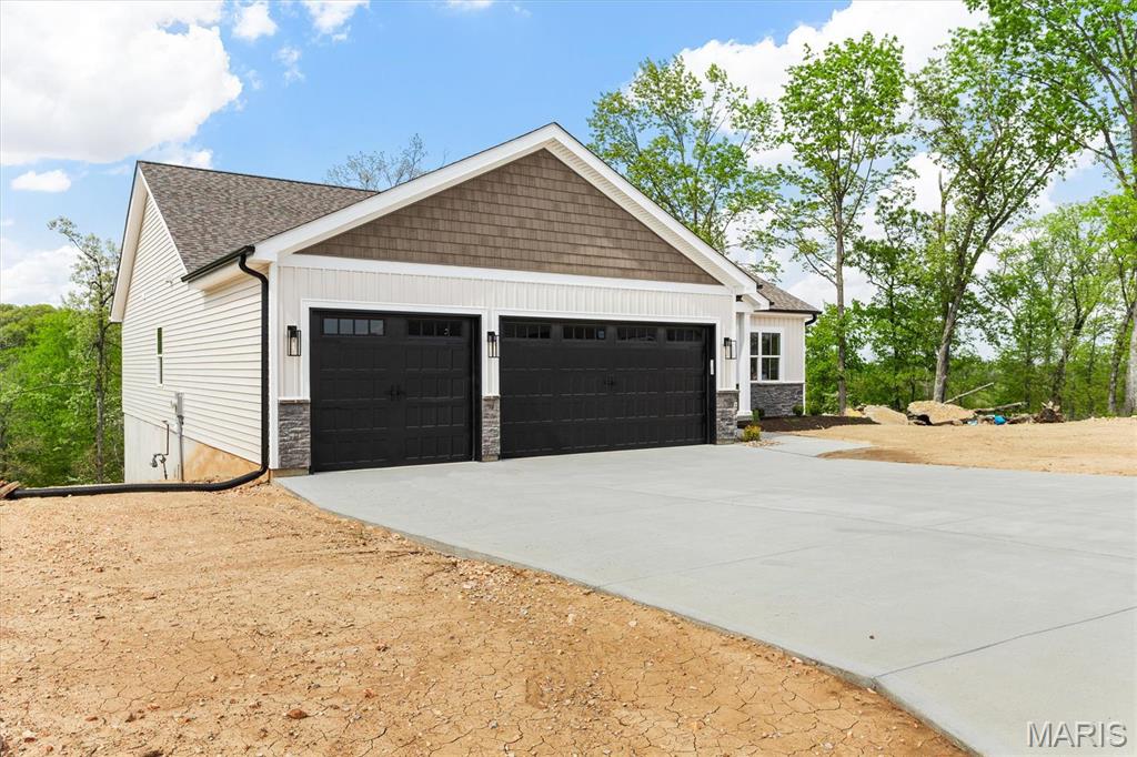 2217 Valleyview Drive Property Photo 5