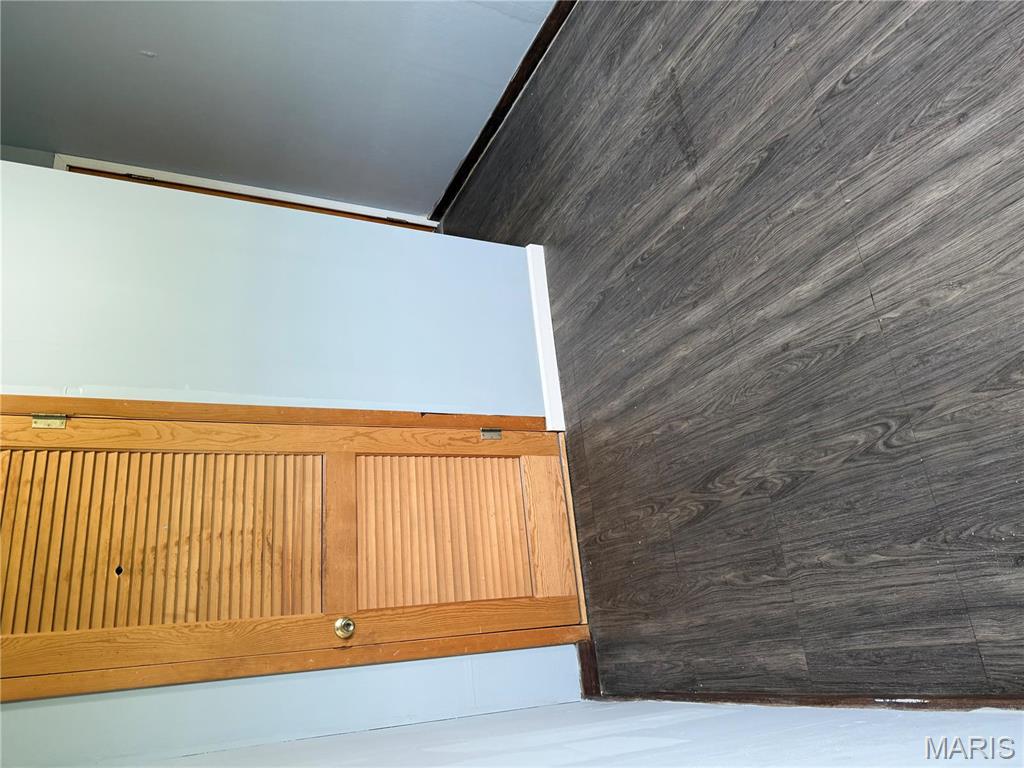 1832 2nd Property Photo 8
