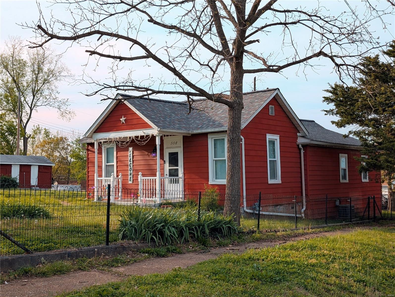 502 Lansdowne Street Property Photo