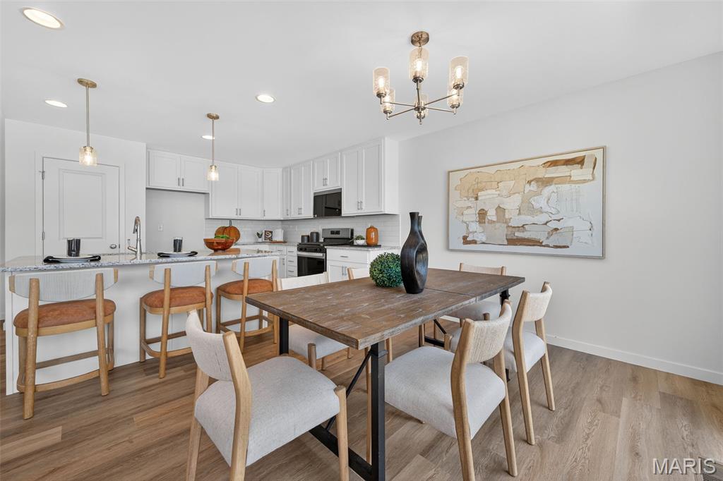 28925 Old Court Drive Property Photo 7