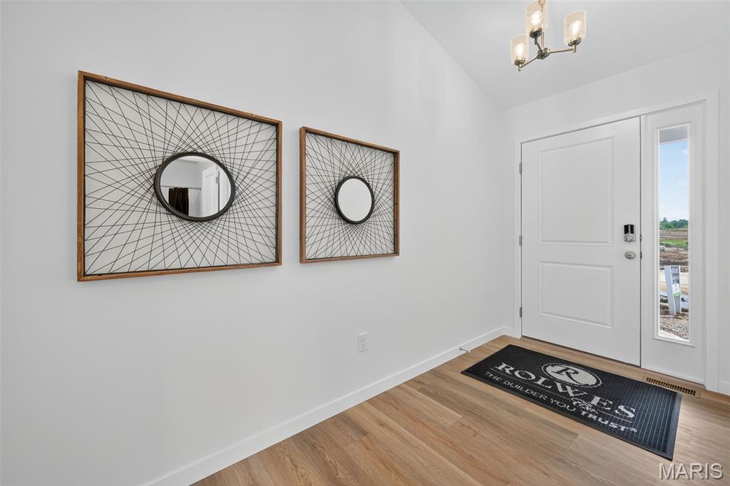 28925 Old Court Drive Property Photo 8