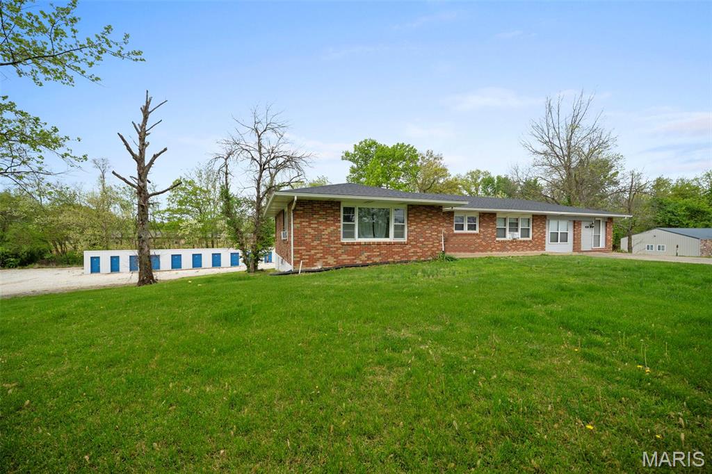 473 N Lincoln Drive Property Photo 2