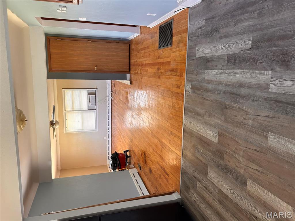 473 N Lincoln Drive Property Photo 13