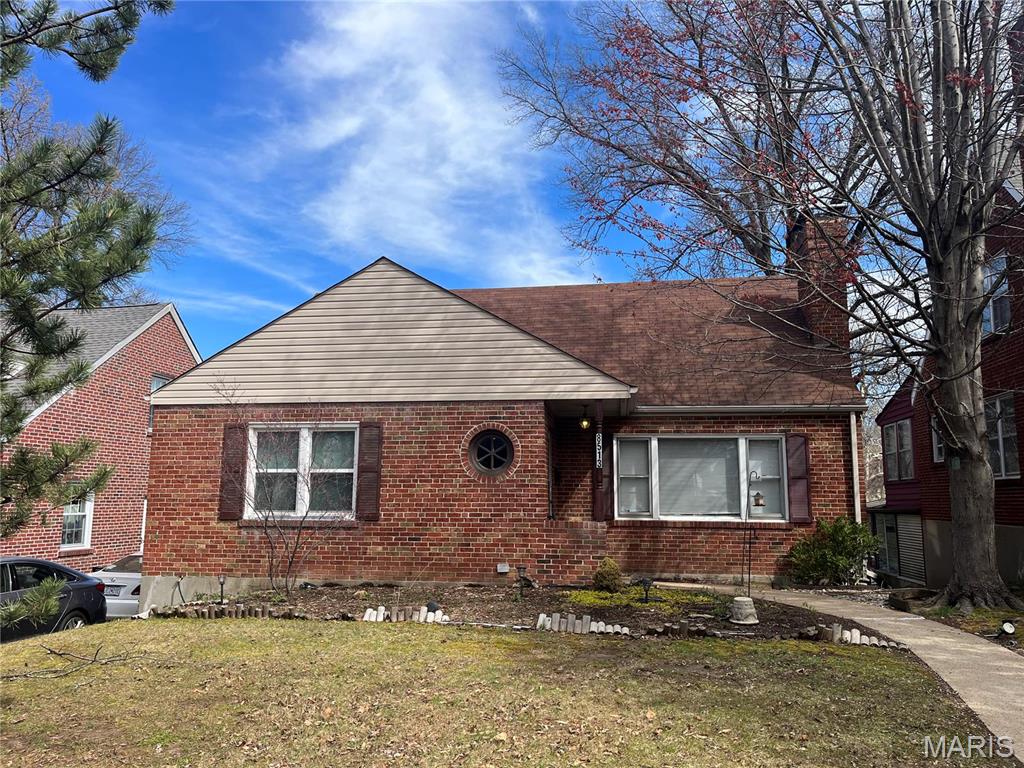 8513 Roanoke Drive Property Photo 1