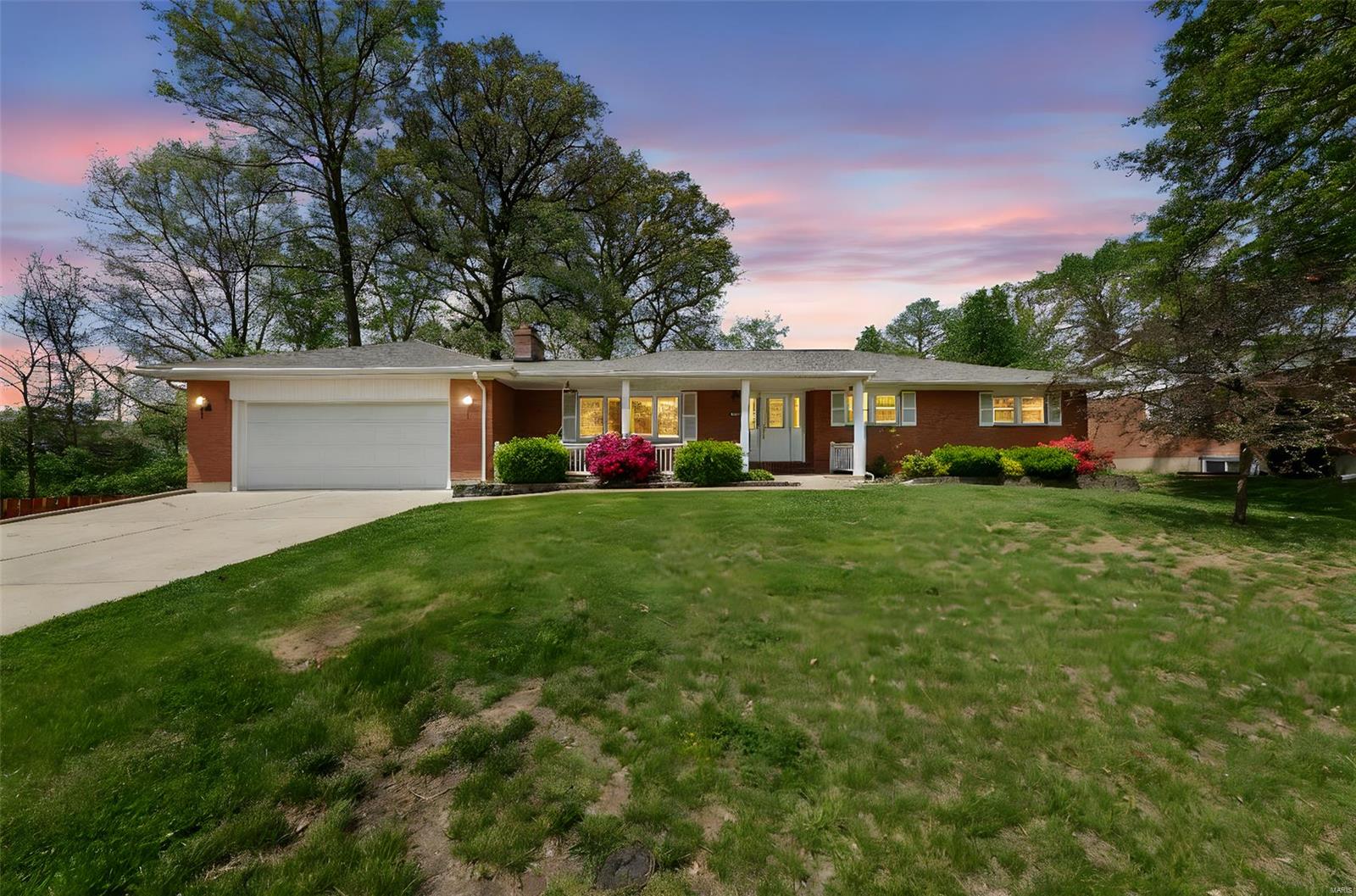 220 Parkmanor Drive Property Photo