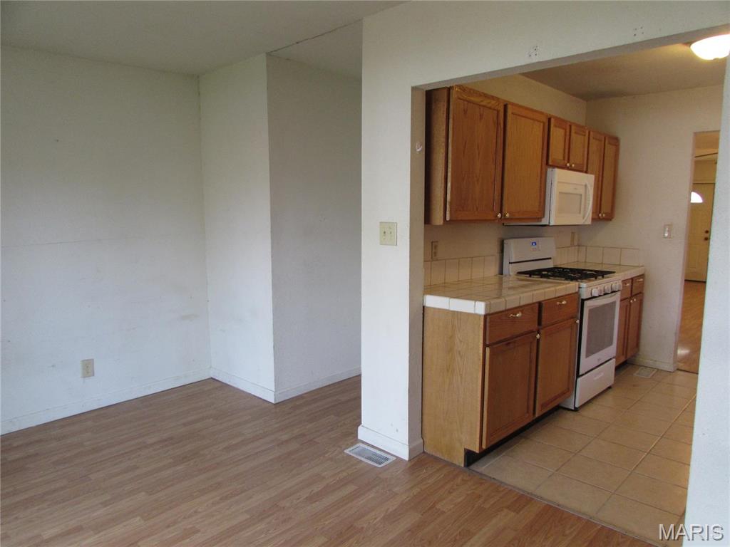 2845 Washington Avenue Property Photo 10