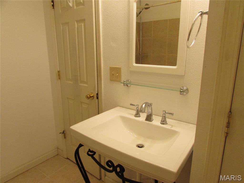 2845 Washington Avenue Property Photo 17