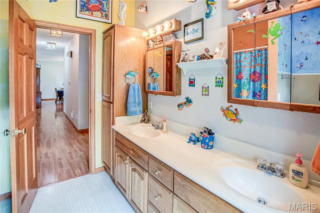 1302 Walnut Street Property Photo 41