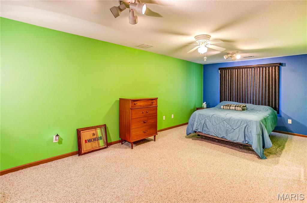 1302 Walnut Street Property Photo 53