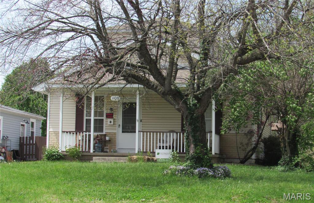 1109 Saint Clair Avenue Property Photo 2