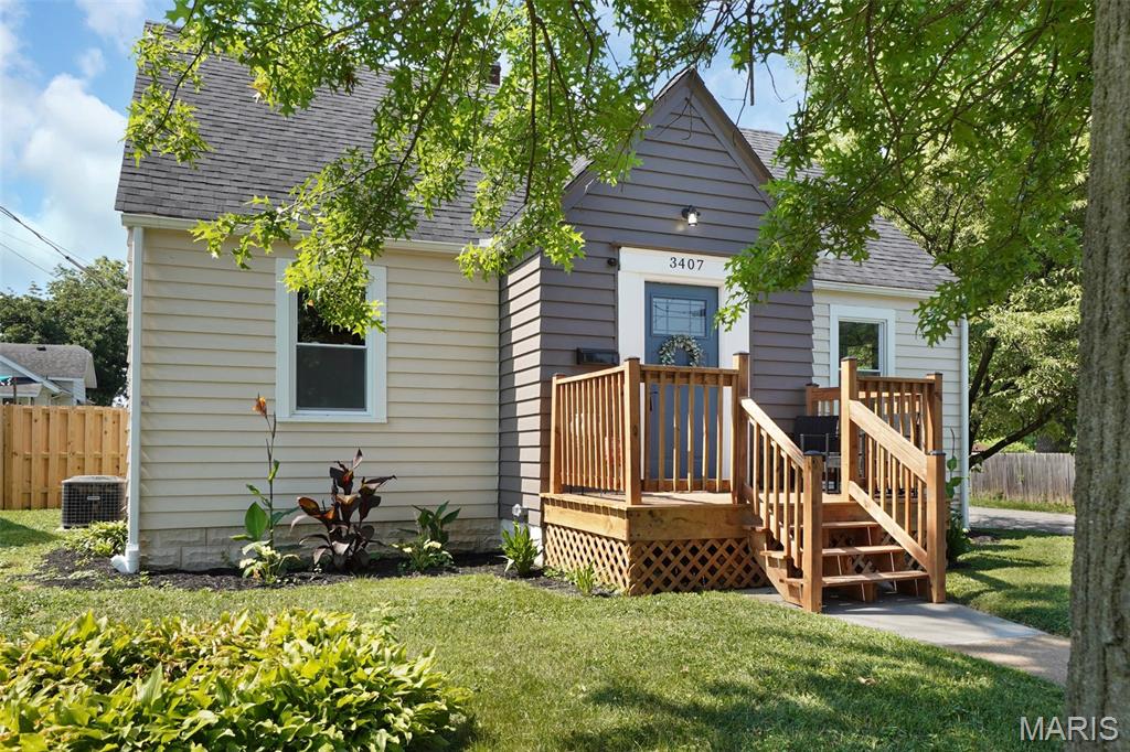 3407 Lincoln Street Property Photo 1