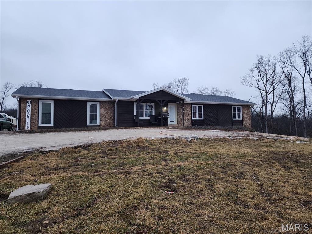 91 North Chantilly Road Road Property Photo 1