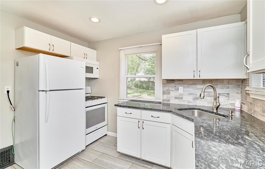 807 Selma Avenue Property Photo 11