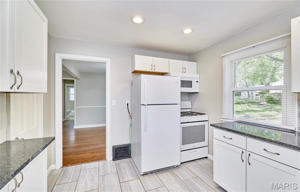 807 Selma Avenue Property Photo 12