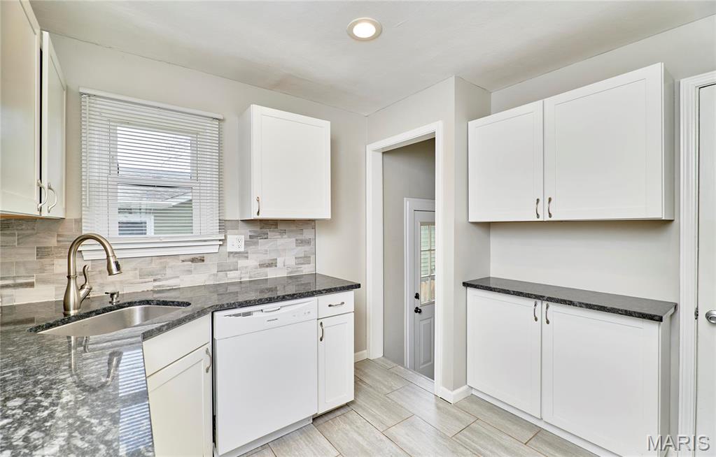807 Selma Avenue Property Photo 13