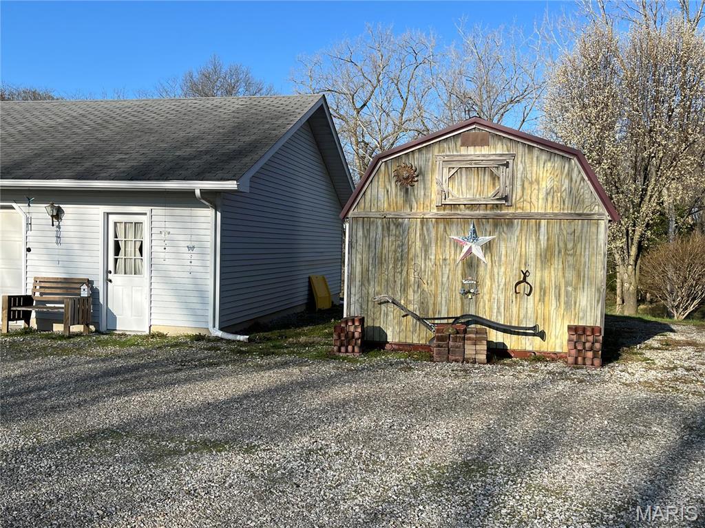 1427 Newport Road Property Photo 3