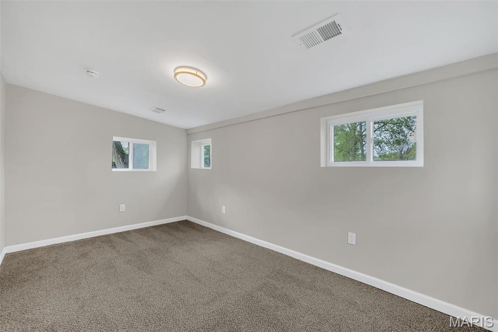 209 Alden Street Property Photo 9