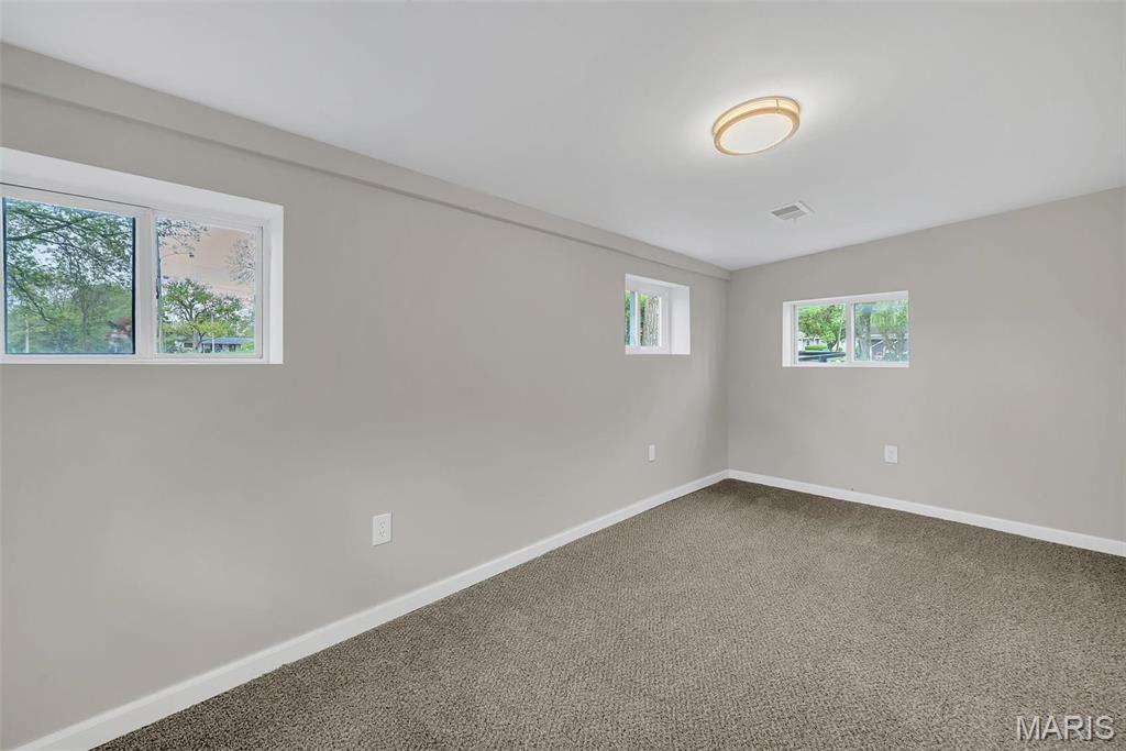 209 Alden Street Property Photo 10