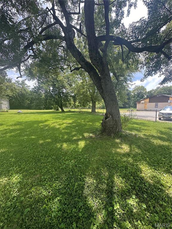 704 Maple Street Property Photo 4