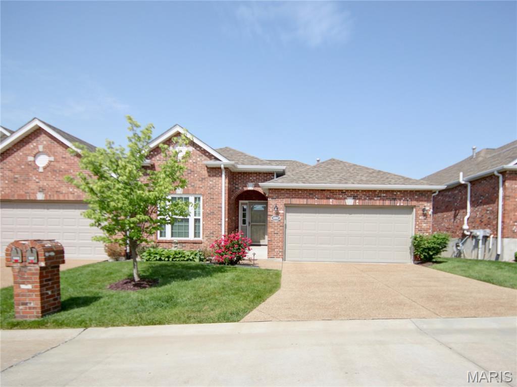 6007 Glennaire Drive Property Photo 1
