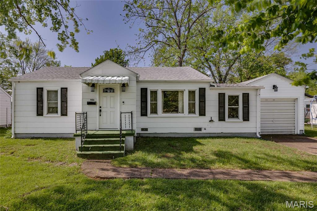 906 E Columbia Street Property Photo
