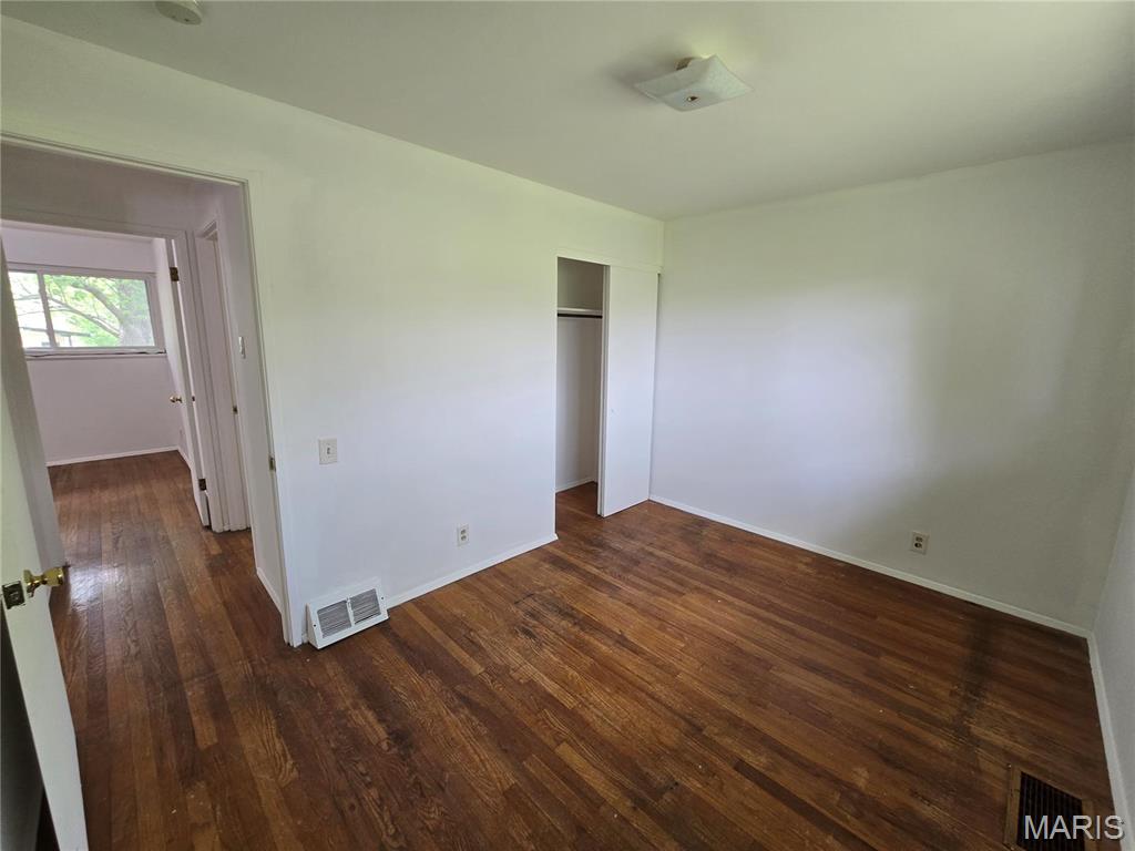 10304 Bon Oak Drive Property Photo 8