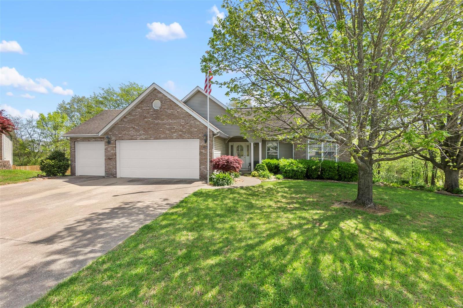 677 Pleasant Lake Drive Property Photo