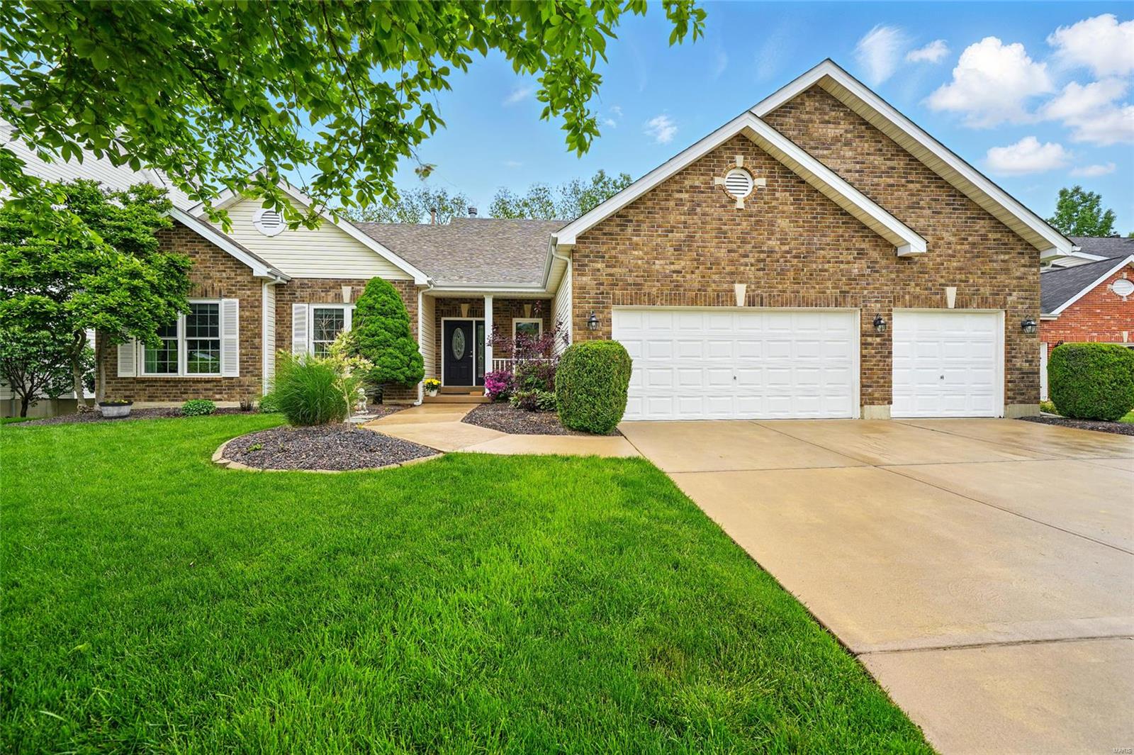 405 Scenic Drive Property Photo