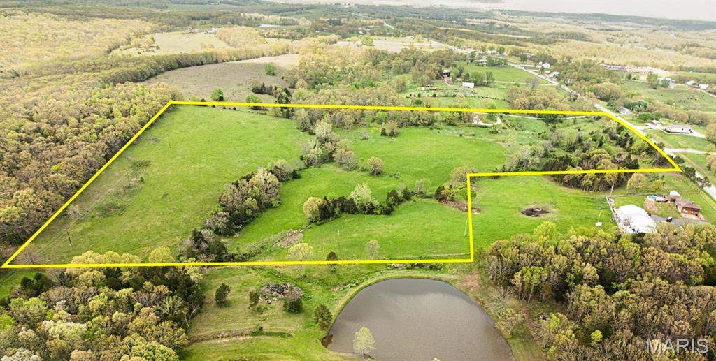 33999 N Highway 63 Property Photo 1