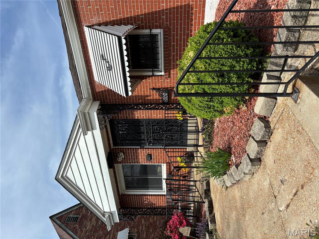 6707 Kenwood Drive Property Photo 1