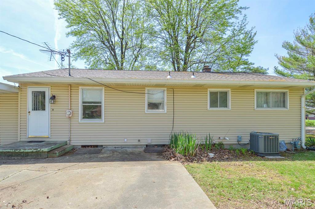 171 Urbanna Drive Property Photo 6
