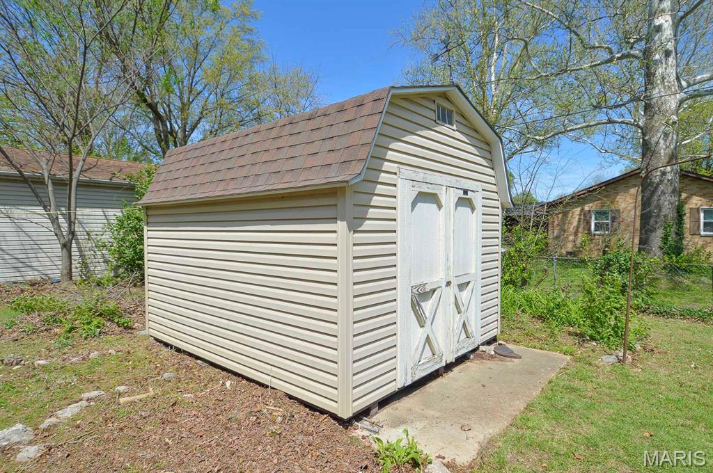 171 Urbanna Drive Property Photo 9
