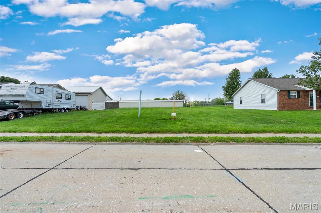 108 E Harrisonville Drive Property Photo 1