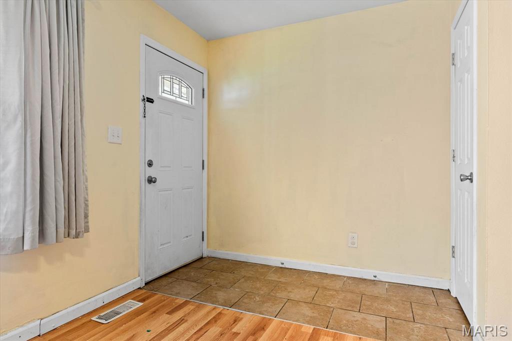 25 Village Drive Property Photo 8