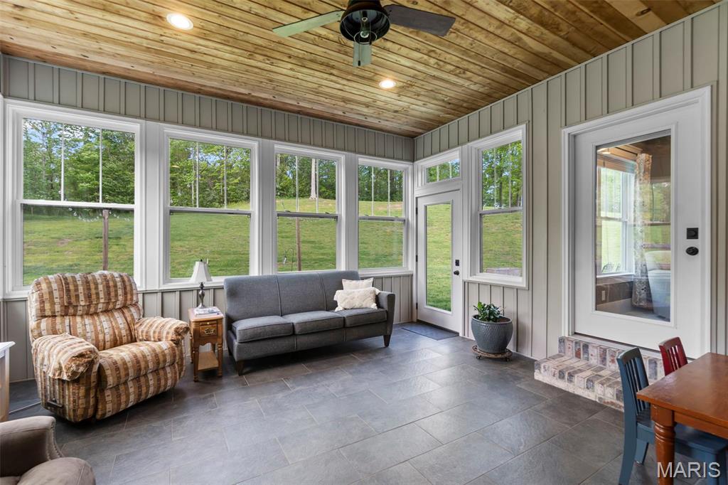 2544 Copperfield Court Property Photo 10